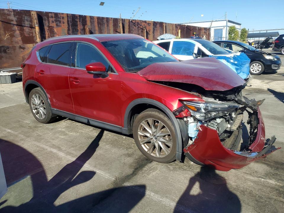 Продажа на аукционе авто 2021 Mazda Cx-5, vin: JM3KFBDM4M0438596, номер лота: 47082396