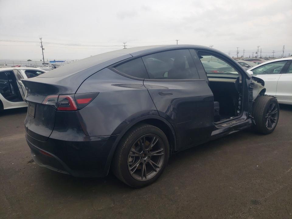 47748246 :رقم المزاد ، 7SAYGDED9SF249163 vin ، 2025 Tesla Model Y مزاد بيع