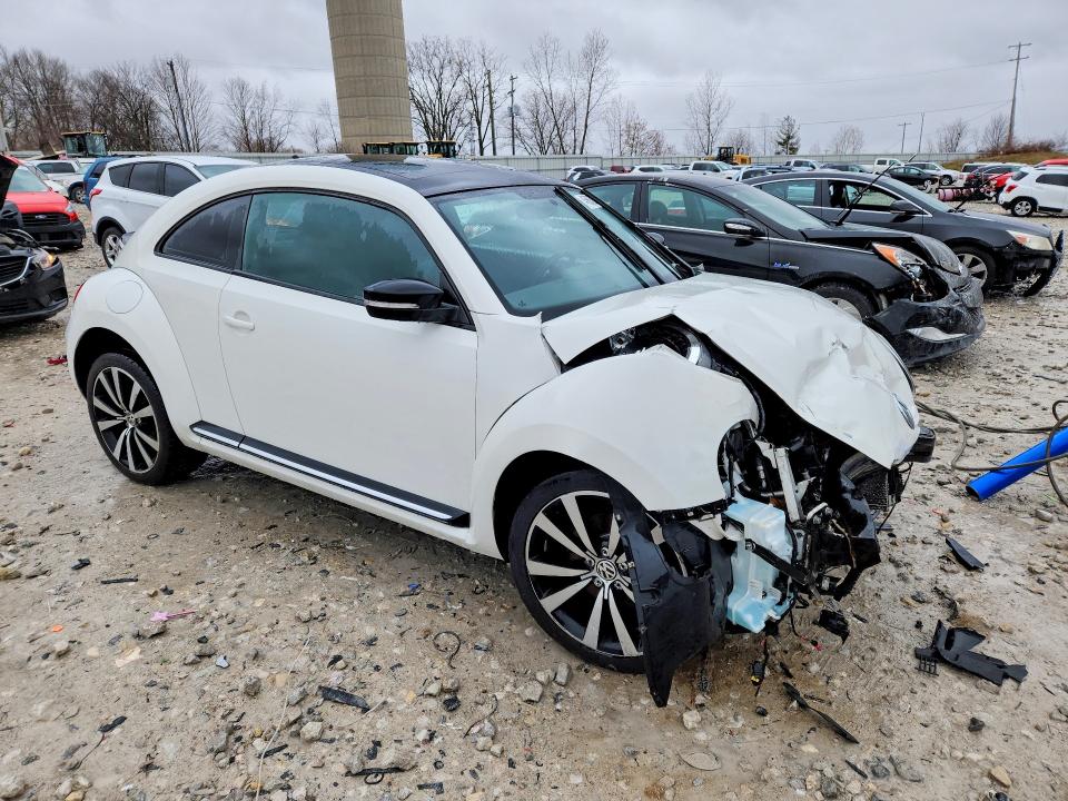 2013 Volkswagen Beetle მანქანა იყიდება აუქციონზე, vin: 3VWVA7AT1DM662027, აუქციონის ნომერი: 45663066