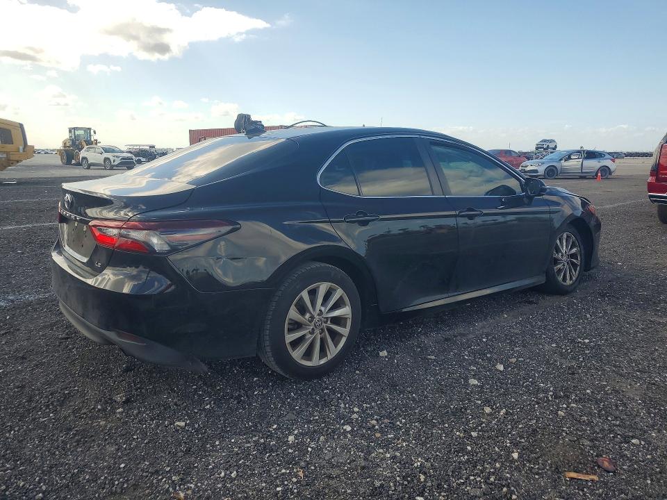 2022 Toyota Camry მანქანა იყიდება აუქციონზე, vin: 4T1C11AK4NU656780, აუქციონის ნომერი: 48210076