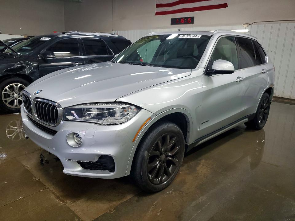 46225166 :رقم المزاد ، 5UXKR0C59F0K59681 vin ، 2015 Bmw X5 مزاد بيع