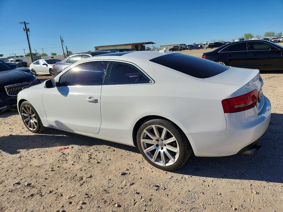 Продажа на аукционе авто 2011 Audi A5, vin: WAURFAFR0BA086017, номер лота: 46022666