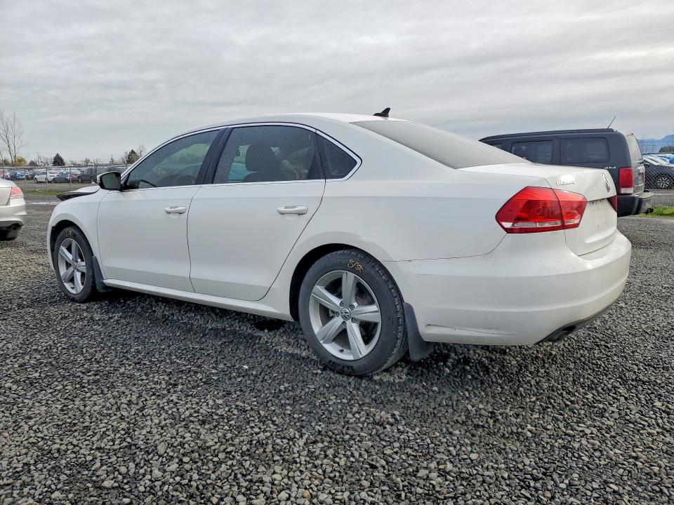 41699856 :رقم المزاد ، 1VWAT7A3XFC072891 vin ، 2015 Volkswagen Passat مزاد بيع