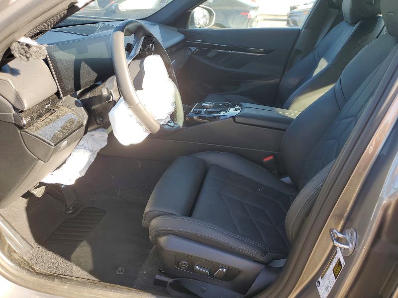45572156 :رقم المزاد ، WBA43FJ04SCT22729 vin ، 2025 Bmw 530 مزاد بيع