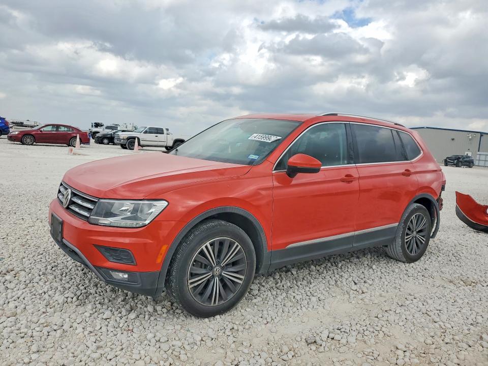 Продажа на аукционе авто 2018 Volkswagen Tiguan, vin: 3VV3B7AXXJM071007, номер лота: 41599986