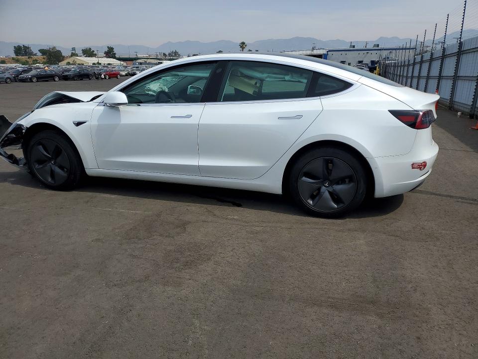 Продажа на аукционе авто 2019 Tesla Model 3, vin: 5YJ3E1EAXKF401470, номер лота: 48045586