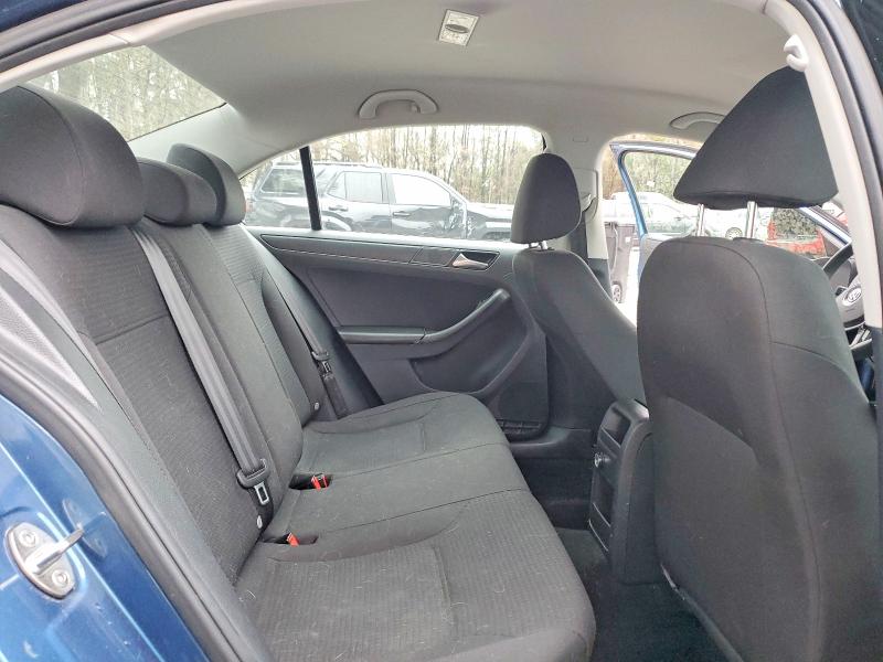 45678306 :رقم المزاد ، 3VW267AJ1GM414917 vin ، 2016 Volkswagen Jetta مزاد بيع