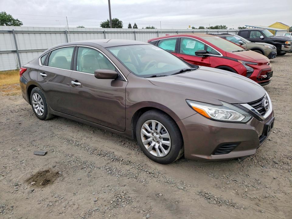 48016266 :رقم المزاد ، 1N4AL3AP8GC161218 vin ، 2016 Nissan Altima مزاد بيع