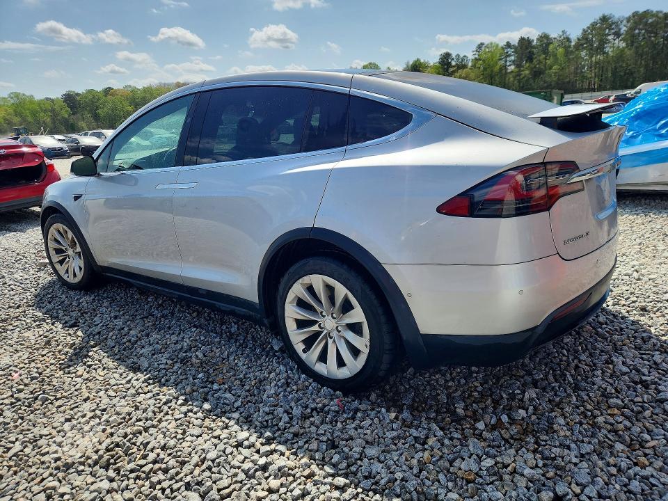 Продажа на аукционе авто 2018 Tesla Model X, vin: 5YJXCDE22JF087670, номер лота: 47626516