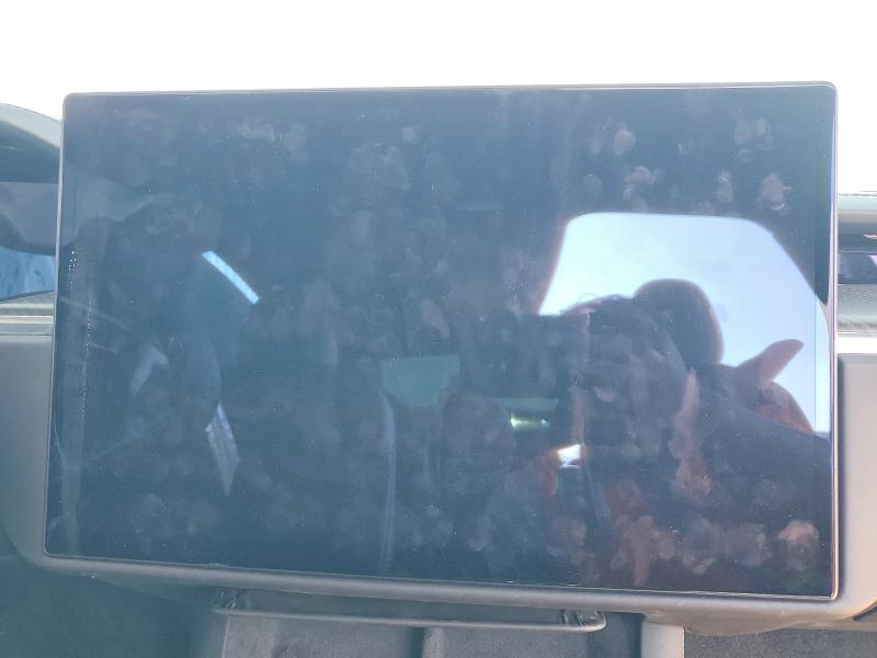 41966726 :رقم المزاد ، 7SAXCBE6XNF334501 vin ، 2022 Tesla Model X مزاد بيع