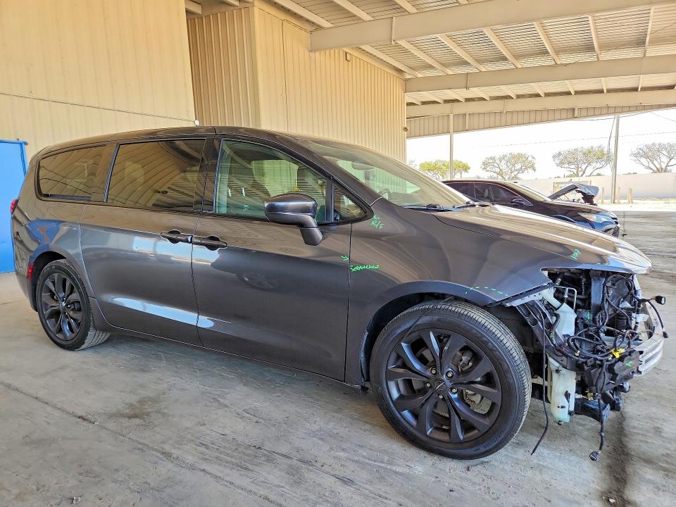 46947756 :رقم المزاد ، 2C4RC1FG3KR746900 vin ، 2019 Chrysler Pacifica مزاد بيع