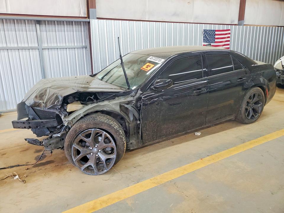 46733316 :رقم المزاد ، 2C3CCABG6MH528877 vin ، 2021 Chrysler 300 مزاد بيع