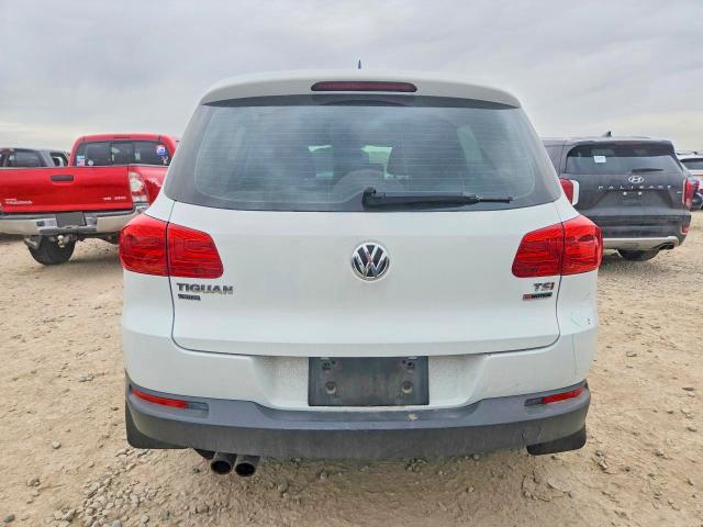 79308175 :رقم المزاد ، WVGBV7AX7HK046399 vin ، 2017 Volkswagen Tiguan مزاد بيع