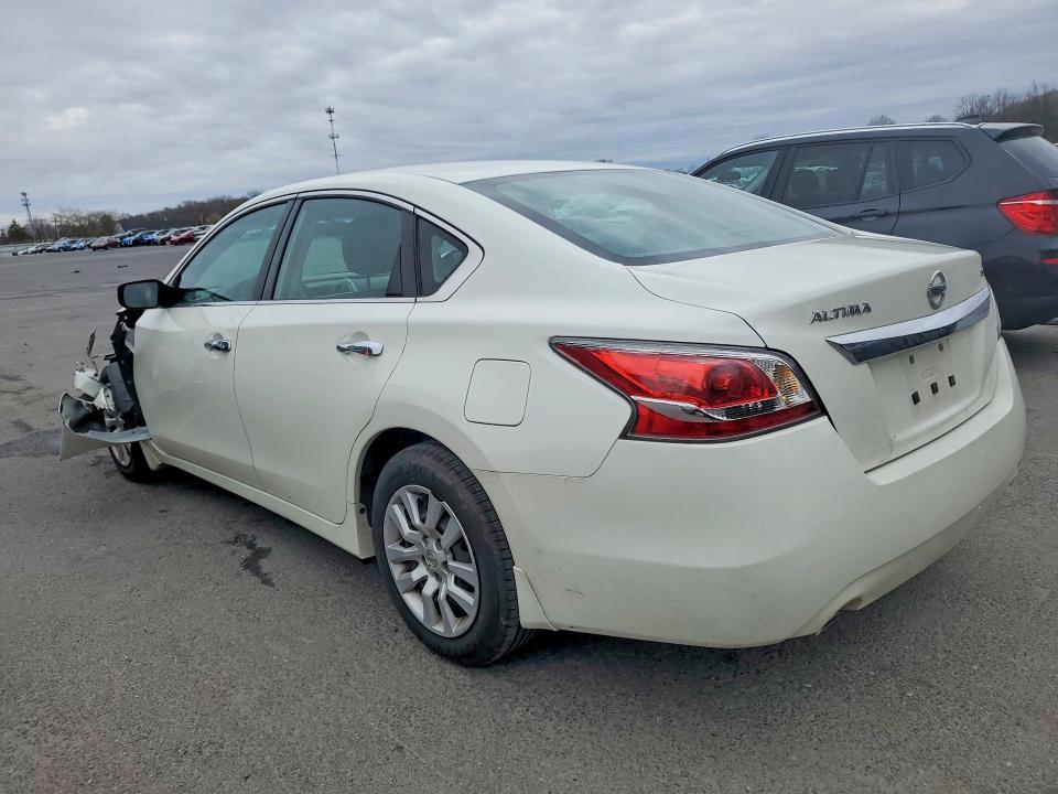 2015 Nissan Altima მანქანა იყიდება აუქციონზე, vin: 1N4AL3AP9FC469125, აუქციონის ნომერი: 47900226