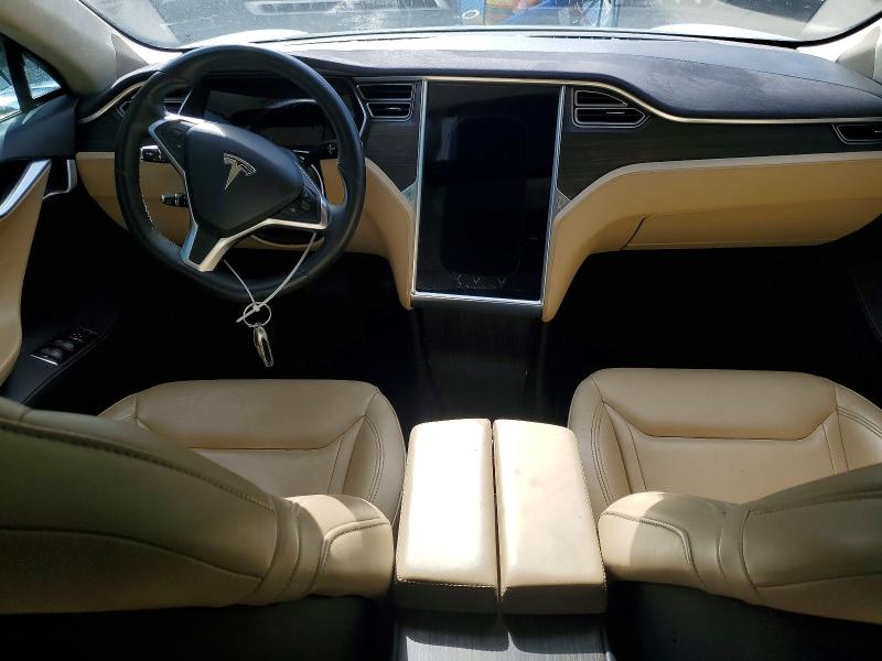 45873926 :رقم المزاد ، 5YJSA1H22FF095883 vin ، 2015 Tesla Model S مزاد بيع