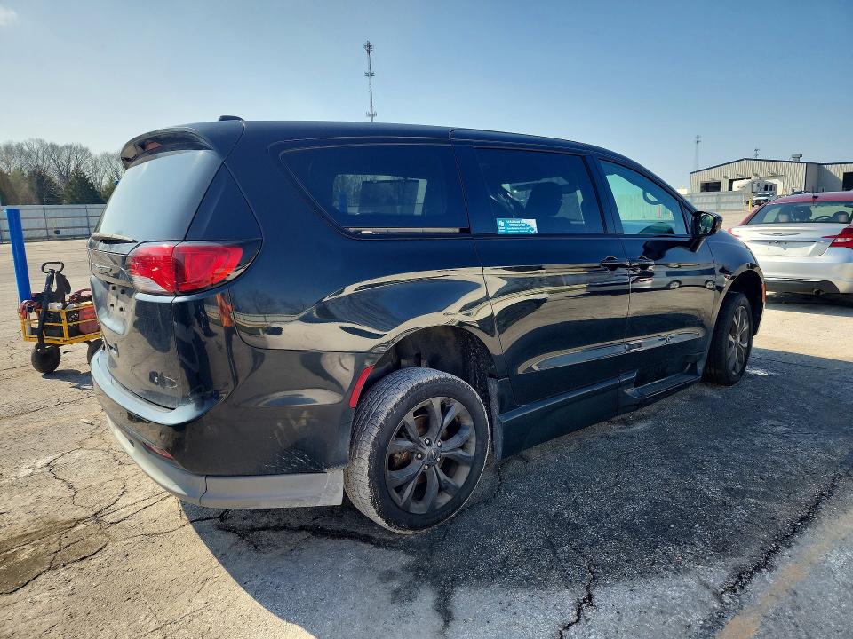 2020 Chrysler Pacifica მანქანა იყიდება აუქციონზე, vin: 2C4RC1FG1LR150489, აუქციონის ნომერი: 41590426
