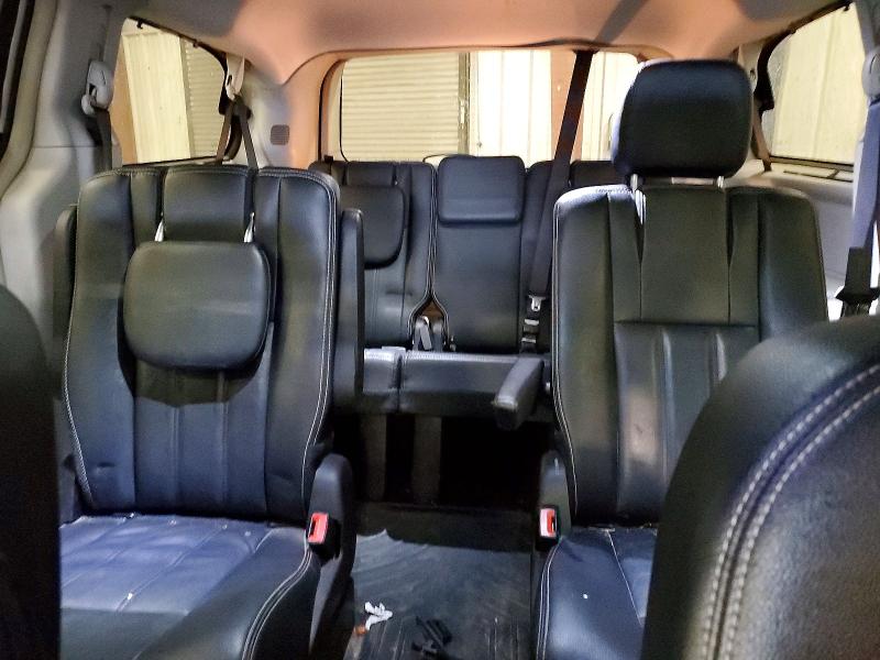 45724556 :رقم المزاد ، 2C4RC1BG4GR261730 vin ، 2016 Chrysler Town & Country مزاد بيع