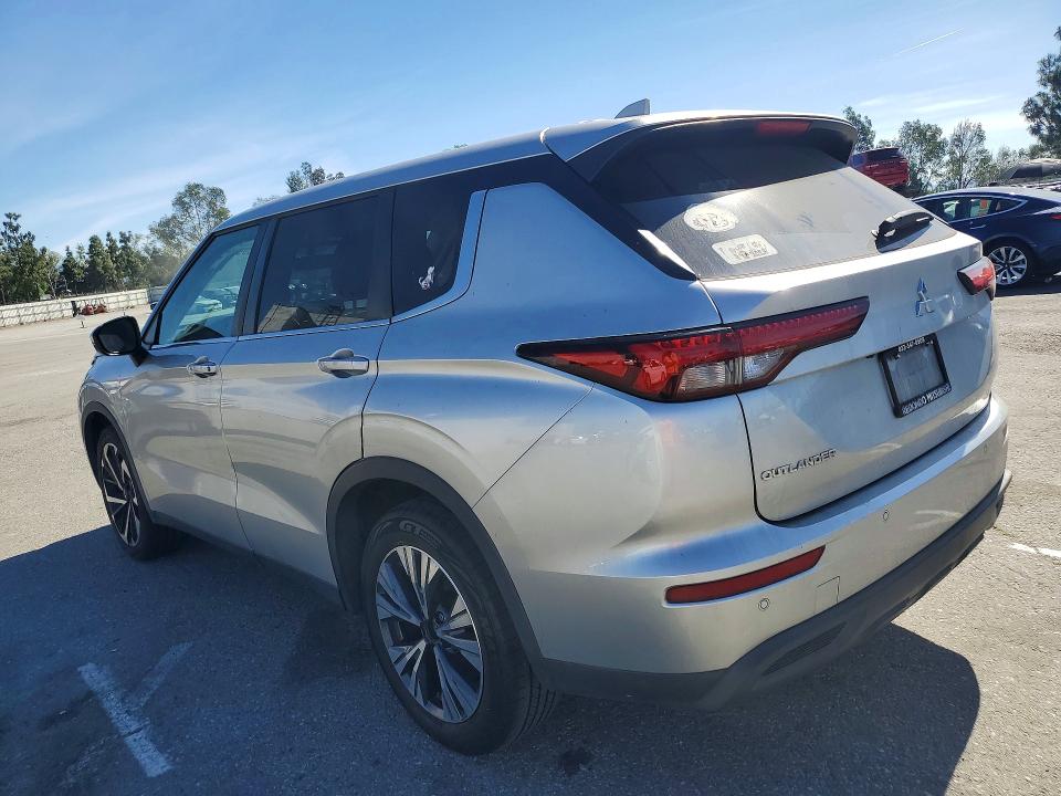 Продаж на аукціоні авто 2022 Mitsubishi Outlander, vin: JA4J3TA86NZ032479, номер лоту: 45994626