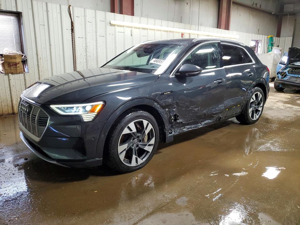Aukcja sprzedaży 2021 Audi E-tron, vin: WA1LAAGE7MB003631, numer aukcji: 46695996