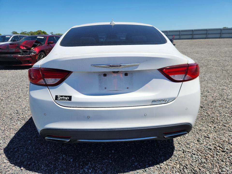 47049906 :رقم المزاد ، 1C3CCCCG1FN573486 vin ، 2015 Chrysler 200 مزاد بيع