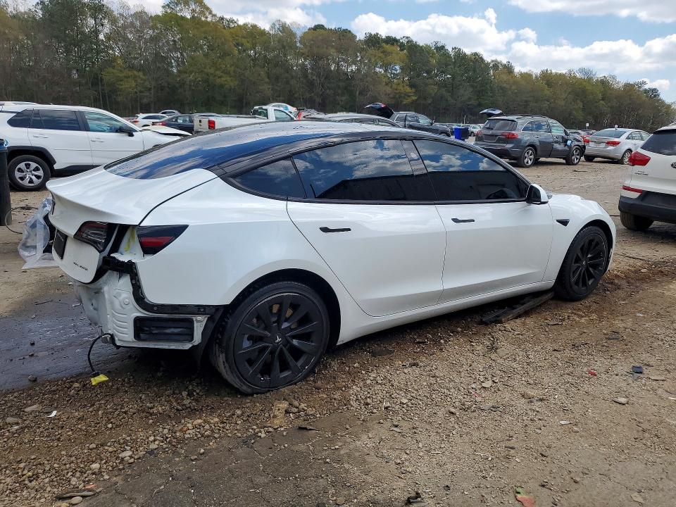 47206386 :رقم المزاد ، 5YJ3E1EB2MF879586 vin ، 2021 Tesla Model 3 مزاد بيع