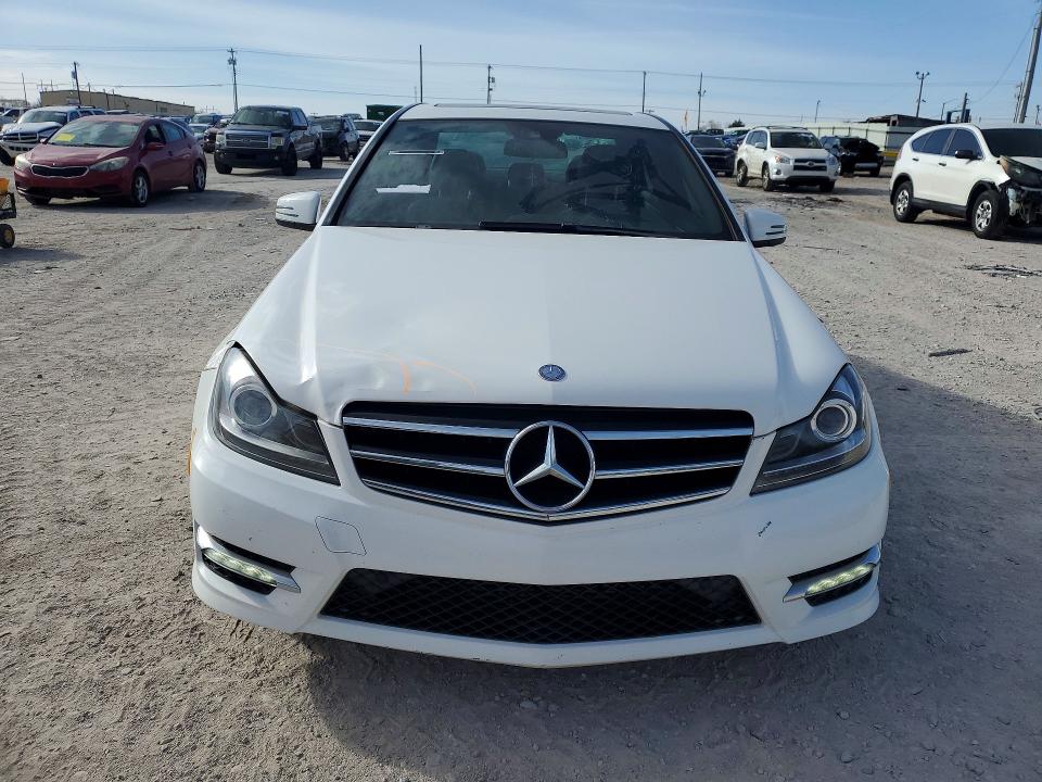 78662045 :رقم المزاد ، WDDGF4HB4EA902393 vin ، 2014 Mercedes-benz C مزاد بيع