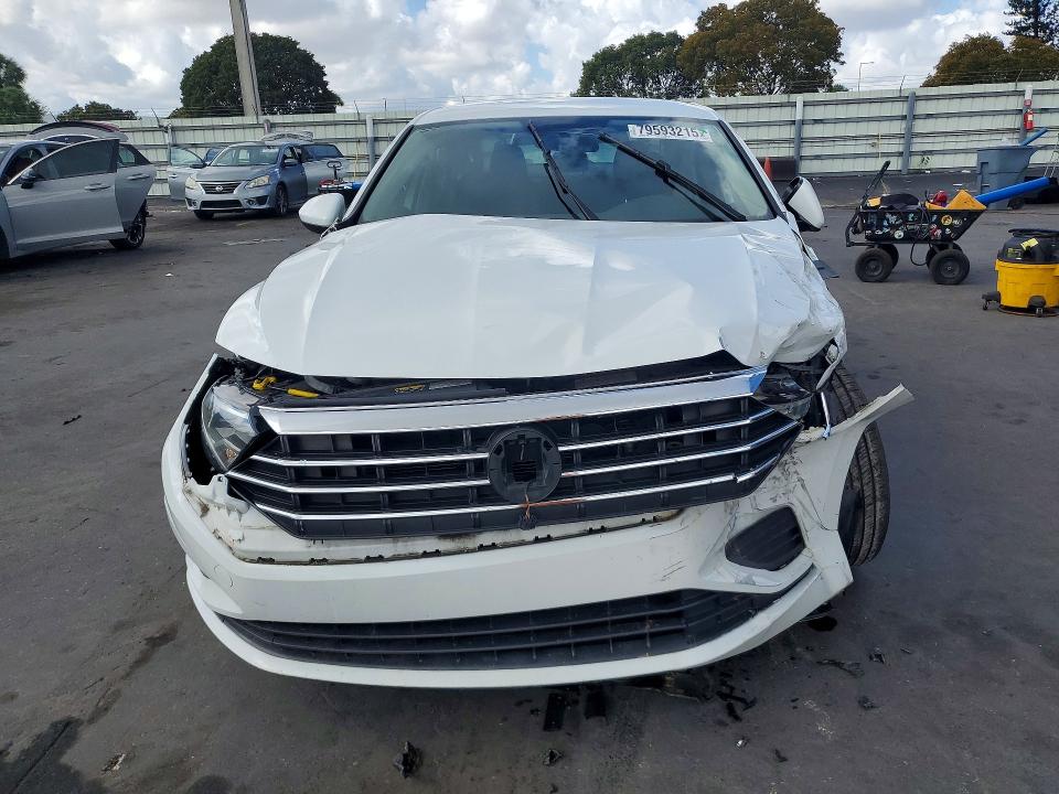 79593215 :رقم المزاد ، 3VWC57BU3MM021271 vin ، 2021 Volkswagen Jetta مزاد بيع