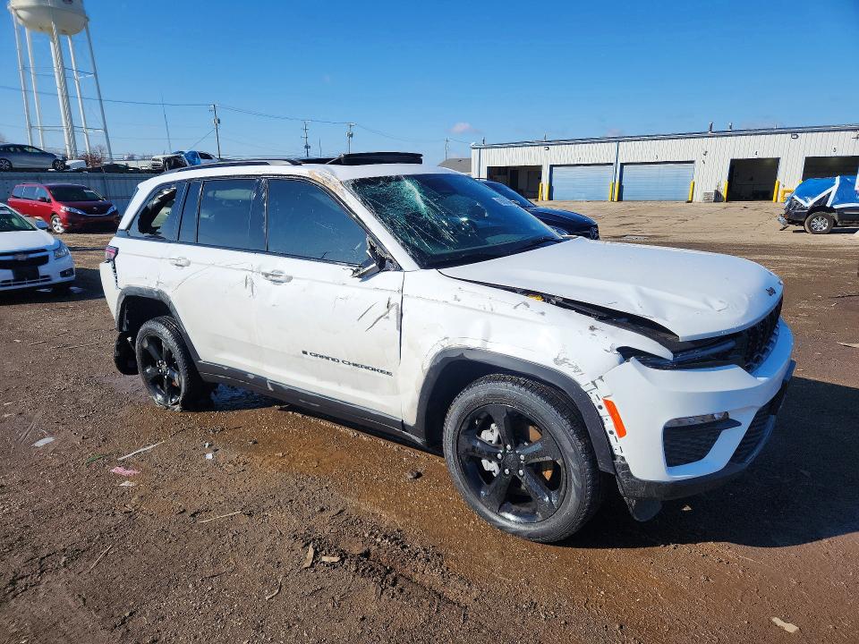 Продажа на аукционе авто 2025 Jeep Grand Cherokee, vin: 1C4RJHBG9SC352976, номер лота: 45630736