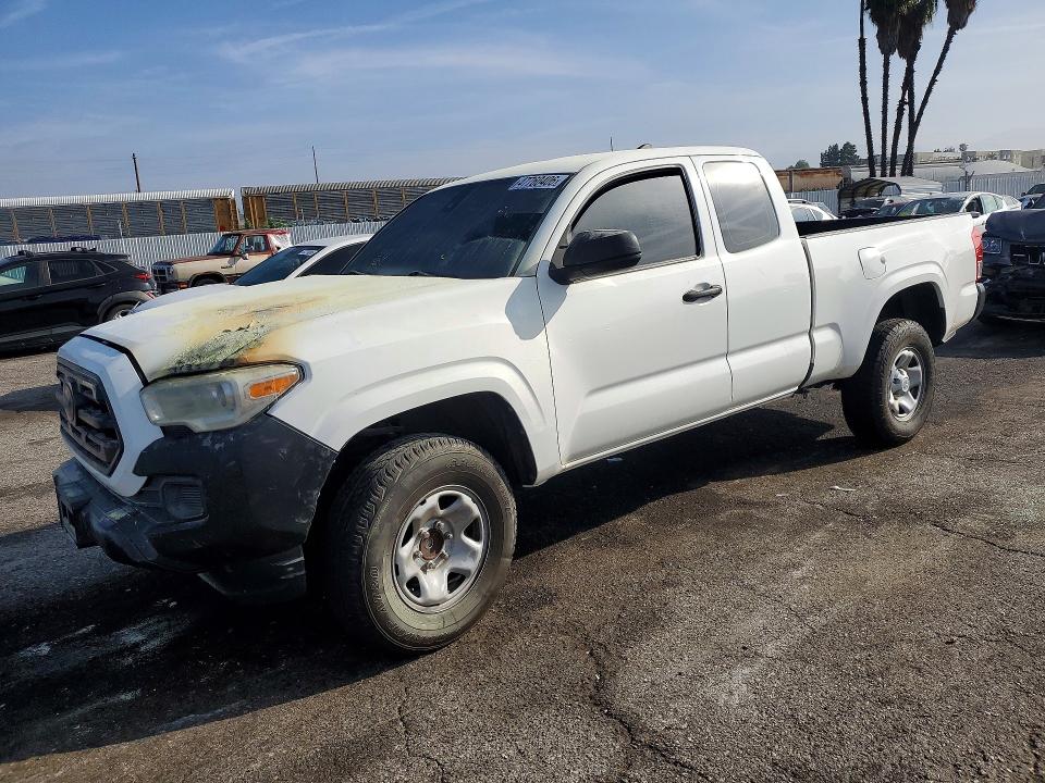 47760406 :رقم المزاد ، 5TFRX5GN1JX112123 vin ، 2018 Toyota Tacoma مزاد بيع