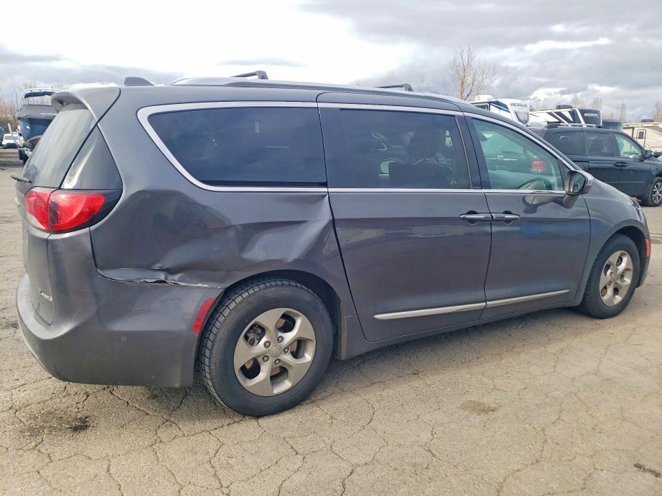 79076225 :رقم المزاد ، 2C4RC1N79JR339793 vin ، 2018 Chrysler Pacifica مزاد بيع