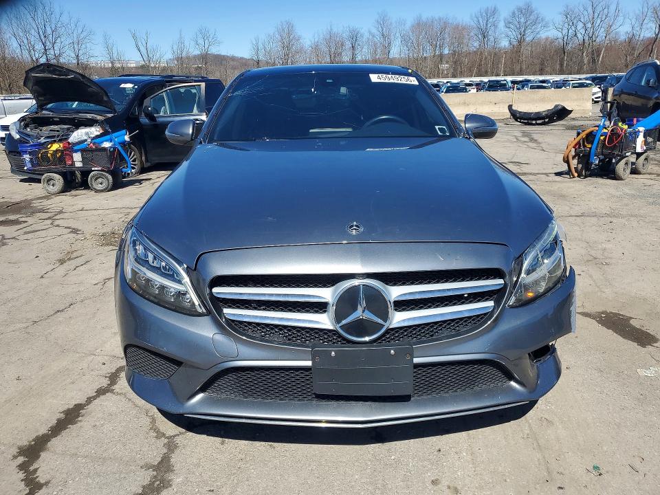 45949256 :رقم المزاد ، W1KWF8EB2MR630000 vin ، 2021 Mercedes-benz C مزاد بيع