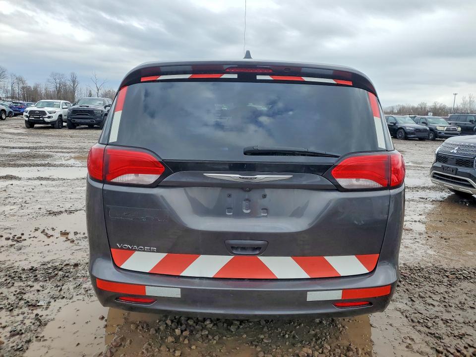 41627636 :رقم المزاد ، 2C4RC1CG1NR105558 vin ، 2022 Chrysler Voyager مزاد بيع