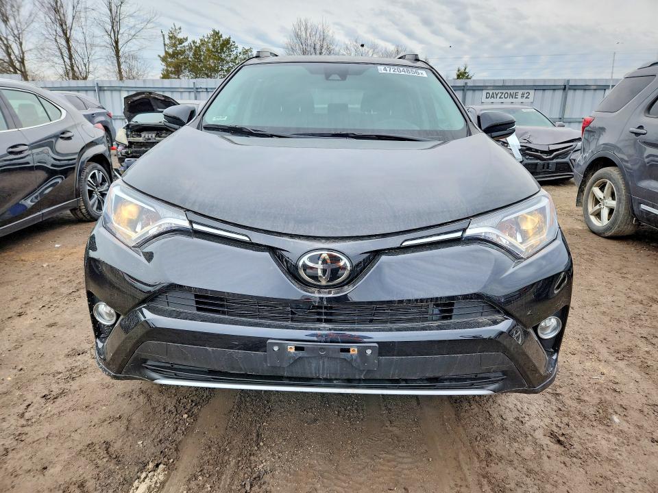 47204856 :رقم المزاد ، 2T3RFREV8HW681899 vin ، 2017 Toyota Rav4 مزاد بيع