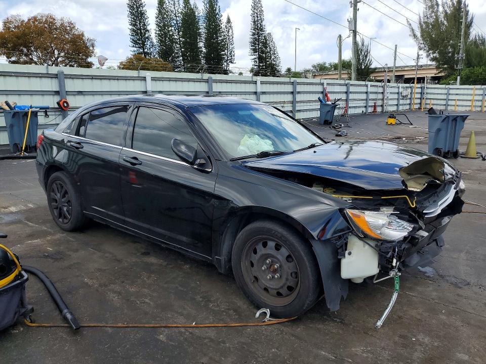 48308506 :رقم المزاد ، 1C3CCBAB4EN209689 vin ، 2014 Chrysler 200 مزاد بيع