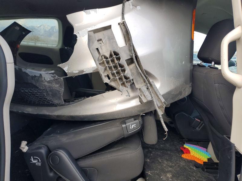 2021 Chrysler Voyager მანქანა იყიდება აუქციონზე, vin: 2C4RC1CG5MR579379, აუქციონის ნომერი: 77892765