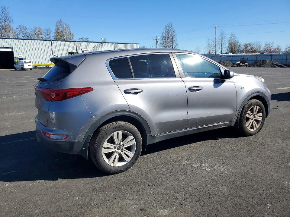 2018 Kia Sportage მანქანა იყიდება აუქციონზე, vin: KNDPMCACXJ7473183, აუქციონის ნომერი: 48000096