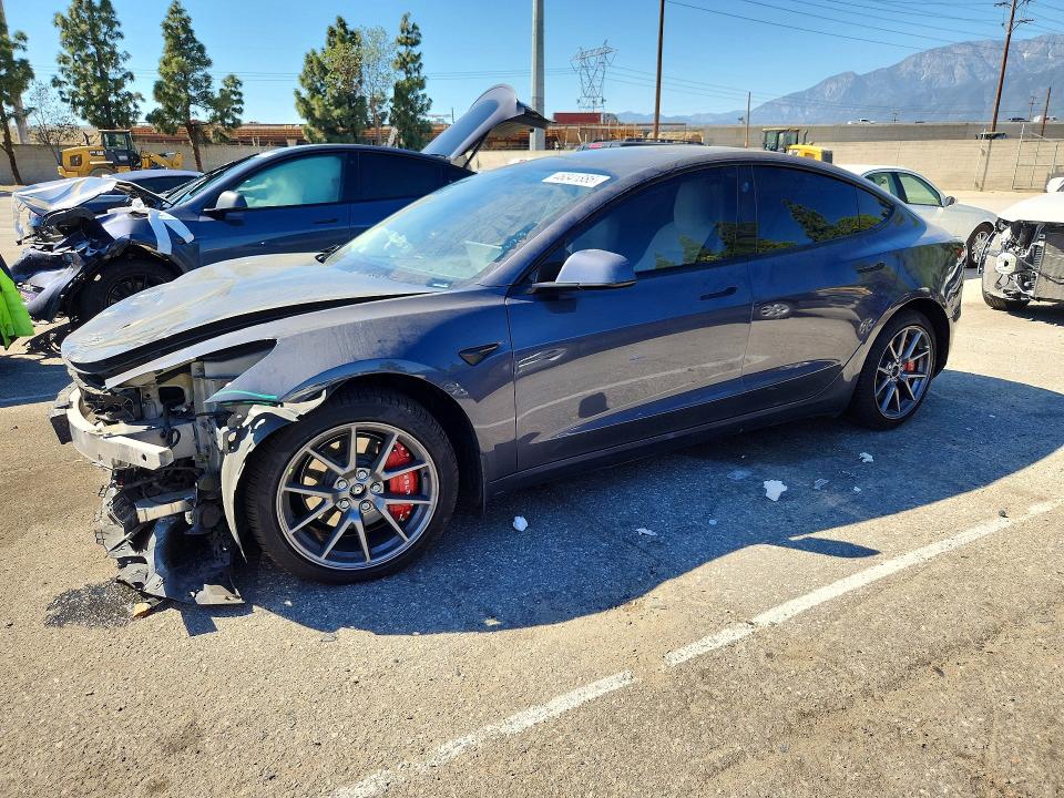 46341886 :رقم المزاد ، 5YJ3E1EB4NF249294 vin ، 2022 Tesla Model 3 مزاد بيع