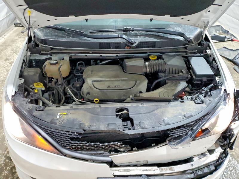 79370175 :رقم المزاد ، 2C4RC1CG4MR571984 vin ، 2021 Chrysler Voyager مزاد بيع
