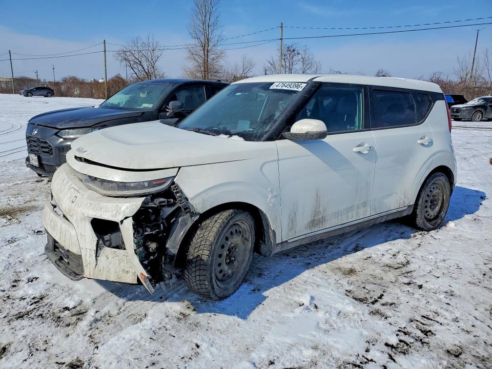 Продажа на аукционе авто 2022 Kia Soul Ev, vin: KNDJ33A15N7028587, номер лота: 47649396
