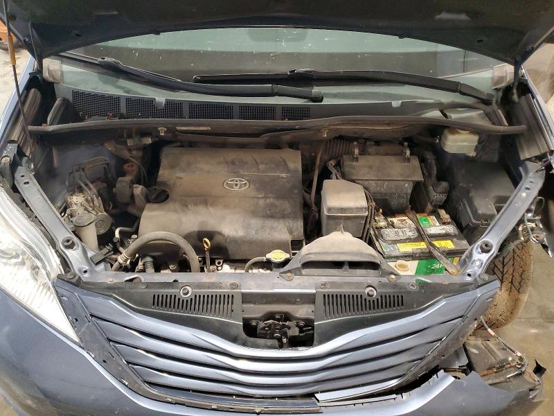 Продажа на аукционе авто 2015 Toyota Sienna, vin: 5TDKK3DC2FS579121, номер лота: 47480616