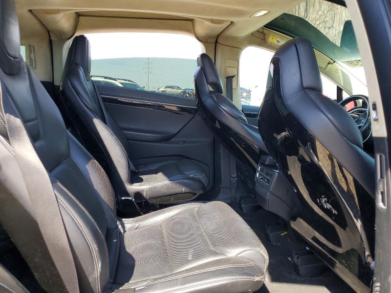 Продажа на аукционе авто 2016 Tesla Model X, vin: 5YJXCBE2XGF028928, номер лота: 46997546