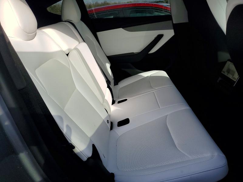2026 Tesla Model Y მანქანა იყიდება აუქციონზე, vin: 7SAYGDEE7TA613281, აუქციონის ნომერი: 79747705