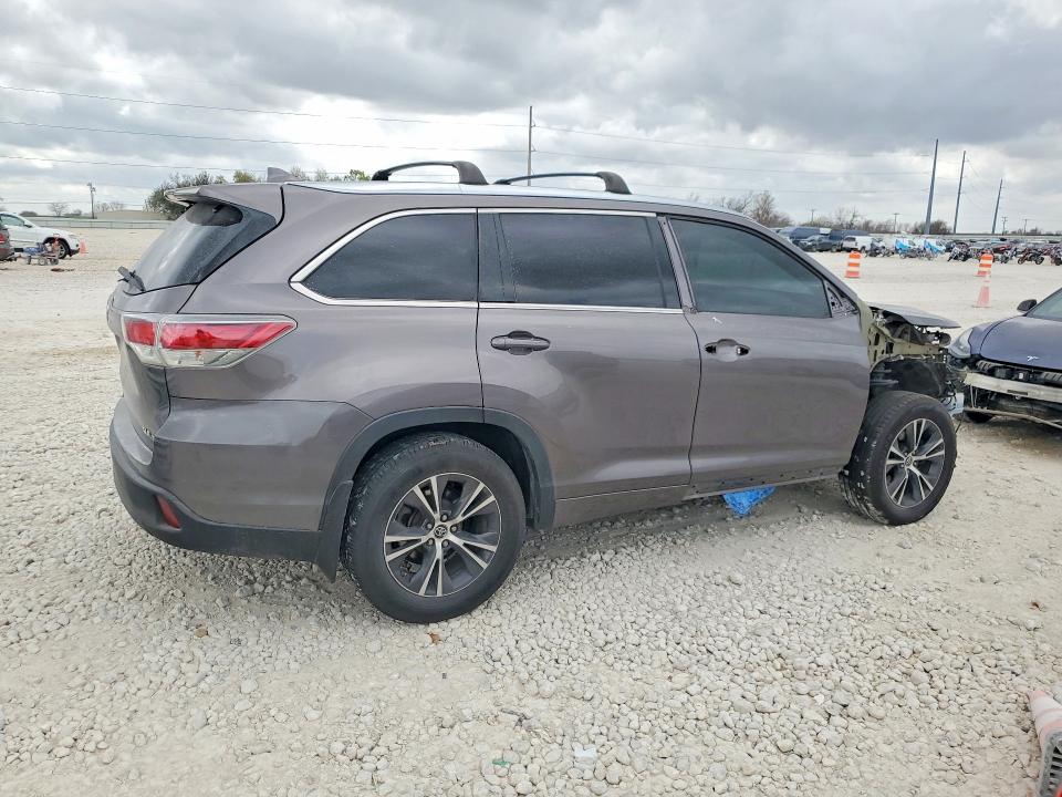 Продажа на аукционе авто 2016 Toyota Highlander, vin: 5TDJKRFH8GS266440, номер лота: 79493795