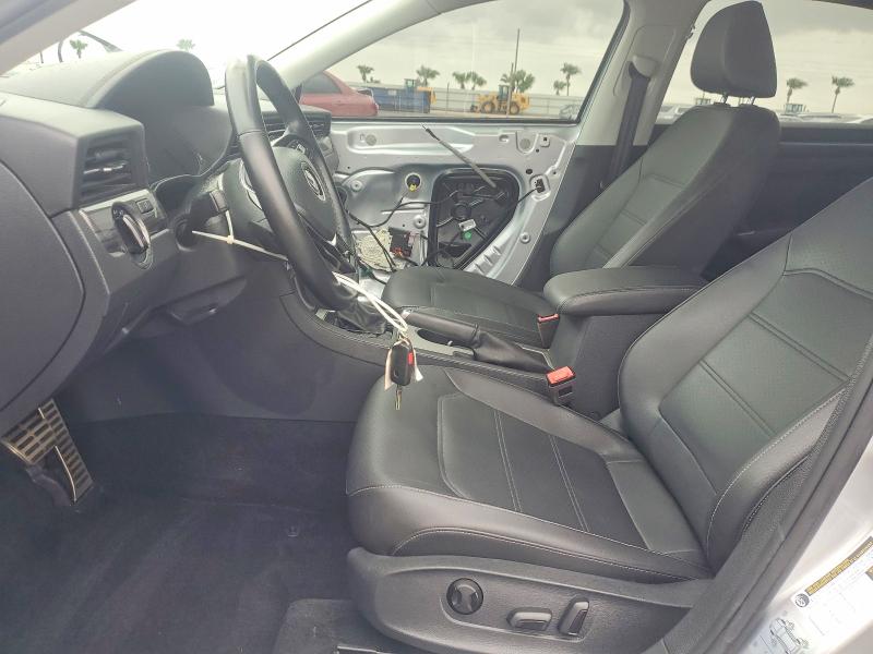 47539926 :رقم المزاد ، 1VWMA7A31LC017230 vin ، 2020 Volkswagen Passat مزاد بيع