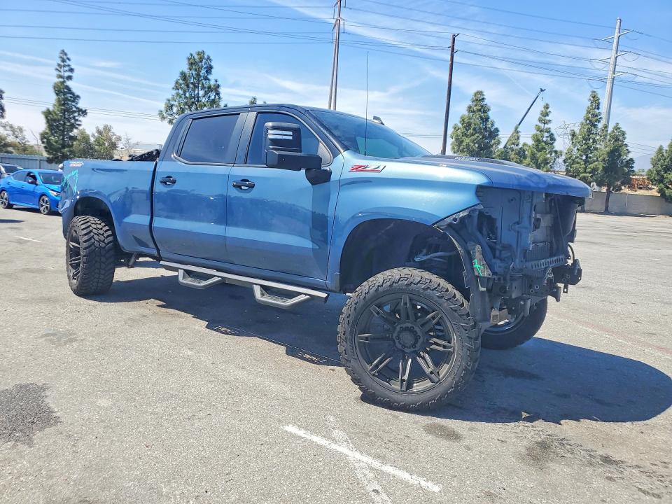 Продажа на аукционе авто 2024 Chevrolet Silverado, vin: 3GCUDFE86RG215690, номер лота: 47596016