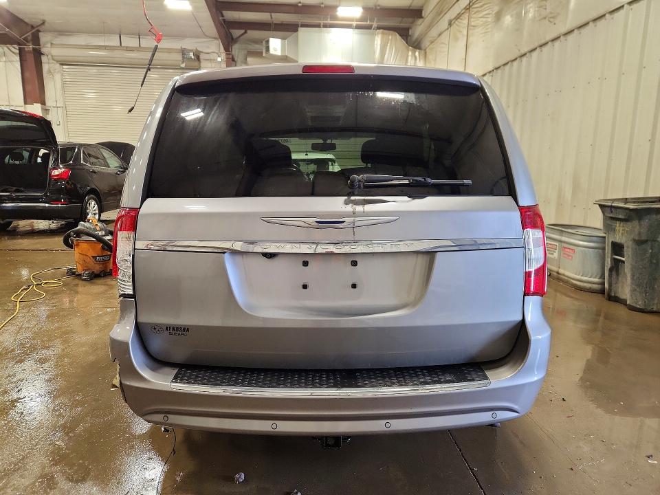 2014 Chrysler Town & Country მანქანა იყიდება აუქციონზე, vin: 2C4RC1CG0ER409707, აუქციონის ნომერი: 46734146
