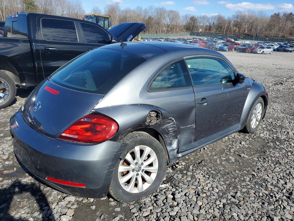 45968086 :رقم المزاد ، 3VWFP7AT7EM621339 vin ، 2014 Volkswagen Beetle مزاد بيع