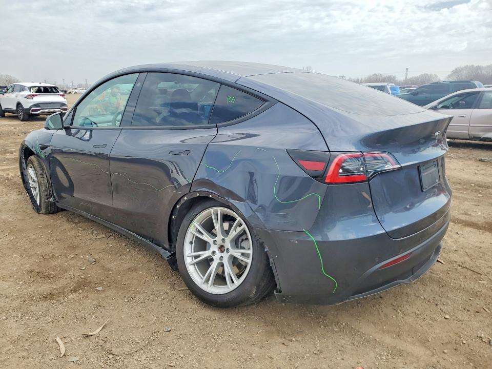 47781906 :رقم المزاد ، 5YJYGDEE2MF067068 vin ، 2021 Tesla Model Y مزاد بيع