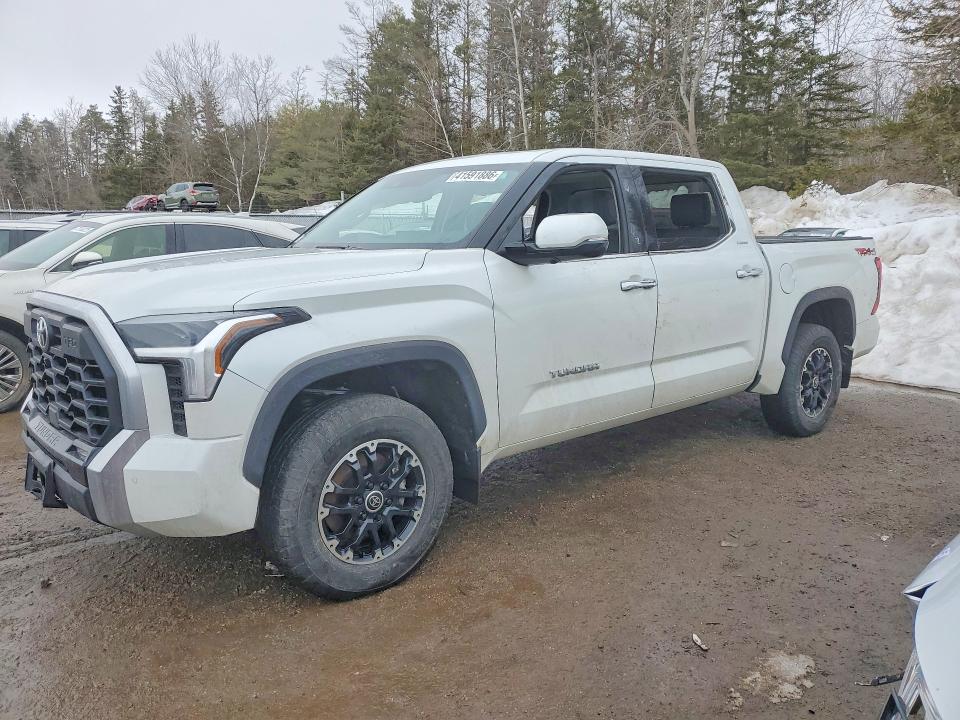 Продаж на аукціоні авто 2022 Toyota Tundra, vin: 5TFJA5DB2NX046602, номер лоту: 41591886