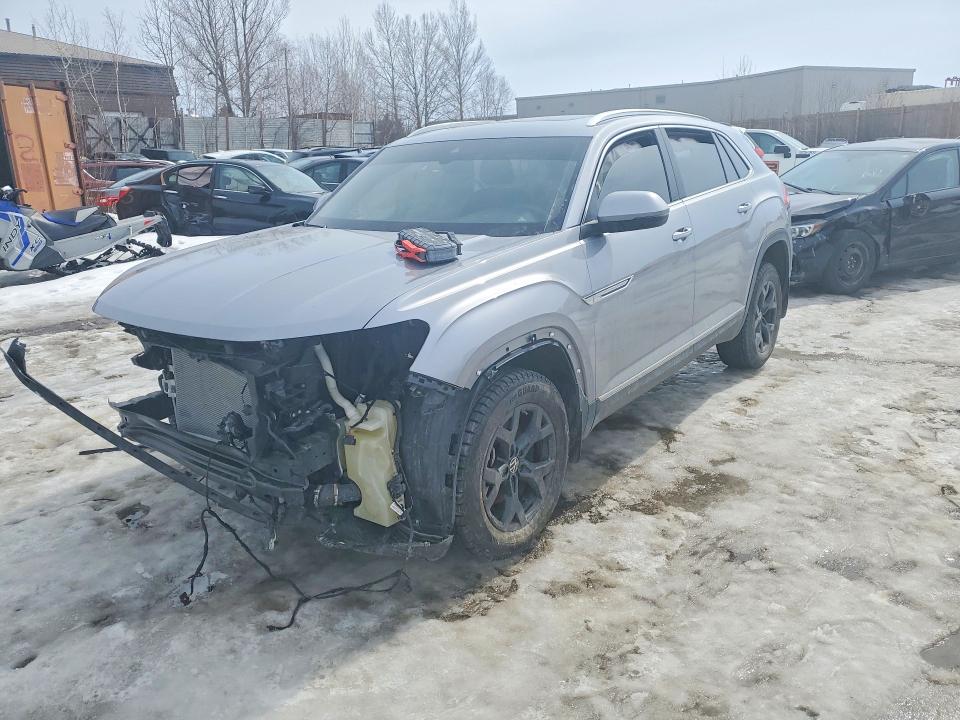 47062126 :رقم المزاد ، 1V2BE2CA2RC244222 vin ، 2024 Volkswagen Atlas Cross Sport مزاد بيع
